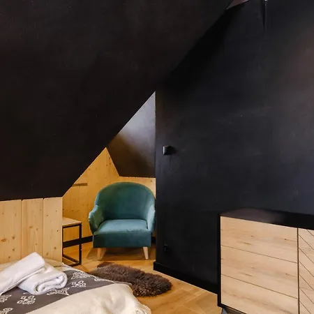 Domek Giewont 公寓 扎科帕内