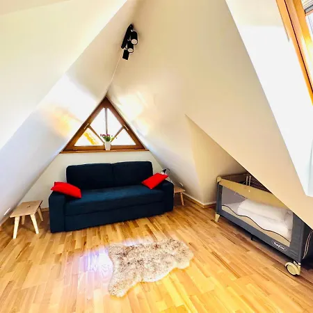 Domek Giewont 公寓 扎科帕内